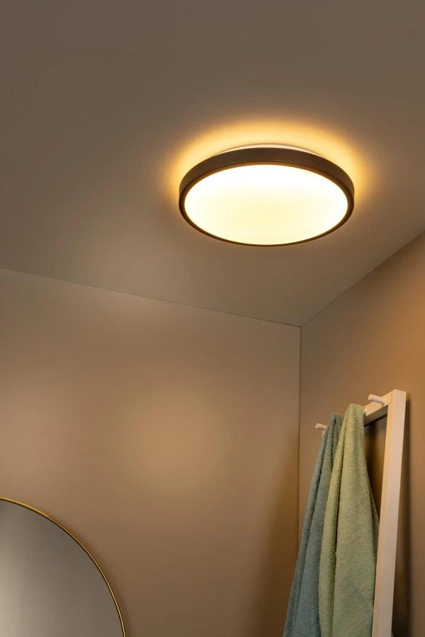 Lucide DASHER - Plafonnier Salle de bains - Ø 41 cm - LED - 1x24W 2700K - IP44- Détecteur De Mouvement & Jour/Nuit - Noir - ambiance 1